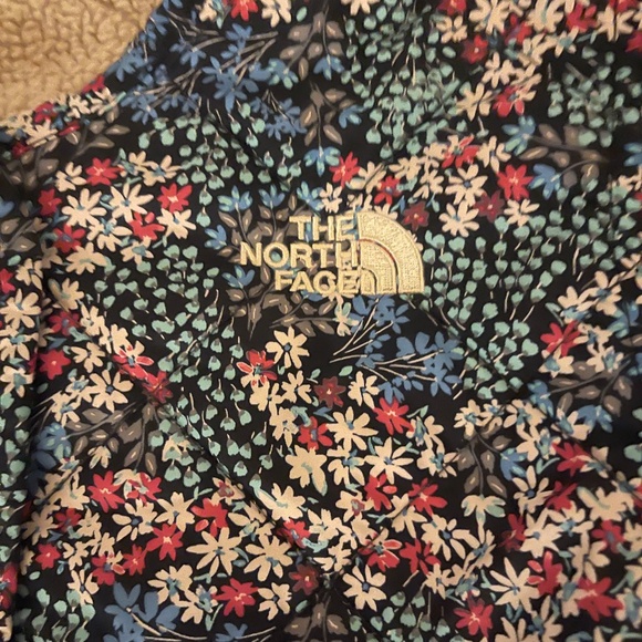 The North Face light sherpa lined jacket - Picture 2 of 3